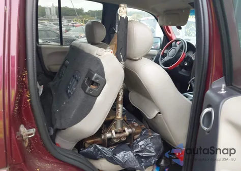 2002 Jeep Liberty Limited Edition из США, поврежденный, VIN 1J8GL58K92W139416